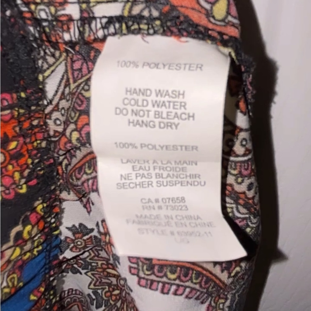 6/$25 Patterned trousers - Picture 3 of 5